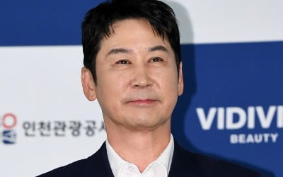 신동엽, 결국 고개 숙였다…40분 지각 논란에 "대신 사과 드려" ('짠한형')
