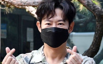 '47세' 천명훈, 생활고 고백했다…"1000만원 자전거랑 옷 싹 다팔아" ('신랑수업')