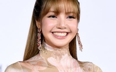 리사, 머리 20m 라푼젤 물망…블랙핑크 최초 디즈니 입성할까