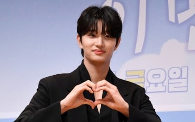 '김고은 ♥첫사랑' 김재원, 제대로 일냈다…데뷔 첫 단독 팬미팅 전석 매진