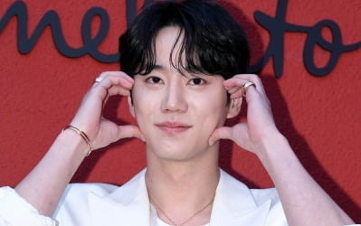 아이유 남친으로 대박나더니…이준영, 기쁜 소식 알렸다 "더 잘 살아야겠다 생각해"