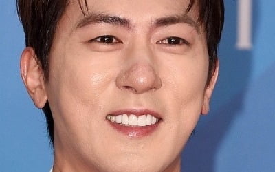 김원훈, 지각 논란에 '스타병' 불거졌는데…"백상 상패 자리 만들어 놔" ('톡파원')