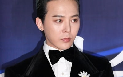 지드래곤, 홍콩 참사 2억 기부 후 입 열었다…"슬픔 느끼는 분들에 힘 드릴 것" [2025 MAMA]