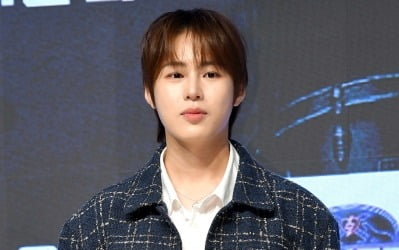 하성운, 데뷔 12년 차에 경사…추운 겨울 붕어빵 사줄 것 같은 남자 가수 1위 [TEN차트]