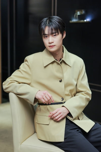 Hyun Woo-seok Sheds 10kg for '5 Minutes with You' and Celebrates Netflix's 'Girigo' Casting