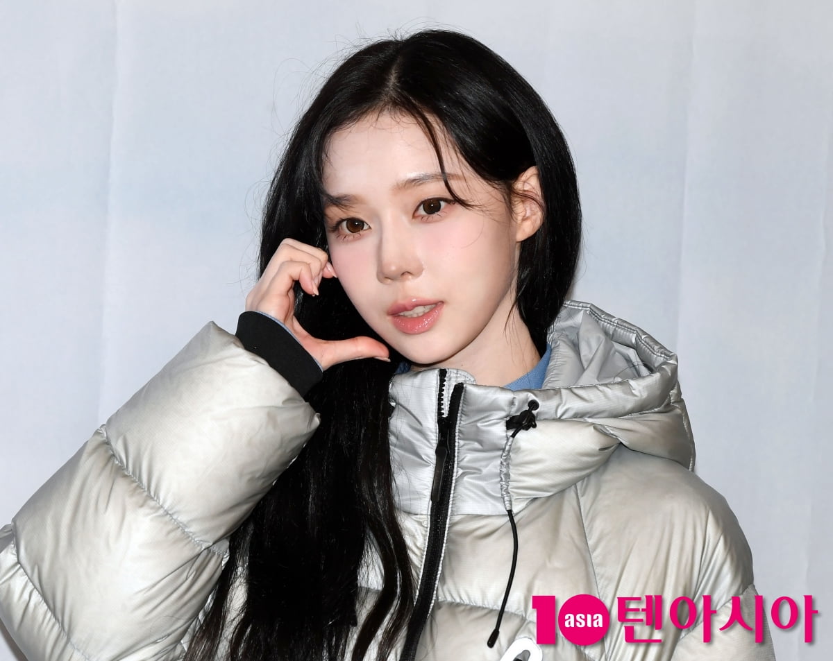 윈터, 뭘 입어도 예쁨 한가득...사랑스러운 하트[TEN포토+]