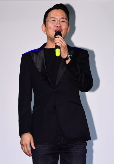 '정경미♥' 윤형빈, 결혼 13년 차에 벅찬 소식 알렸다…아이돌 제작 도전 "많은 관심과 응원 부탁"