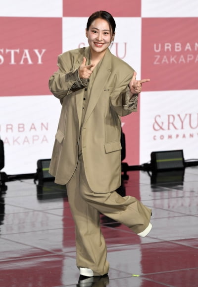 어반자카파 조현아, 화려한 오버핏[TEN포토+]