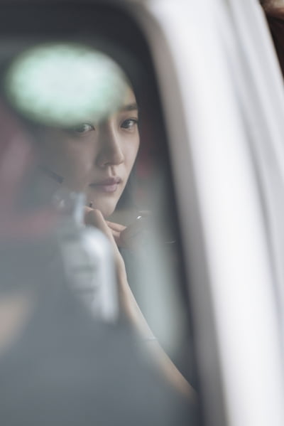 '왕따 논란' 이나은 하차 후 기회 제대로 잡았다…표예진 "사건 사고 끝없는 현실 슬퍼" ('모범택시')