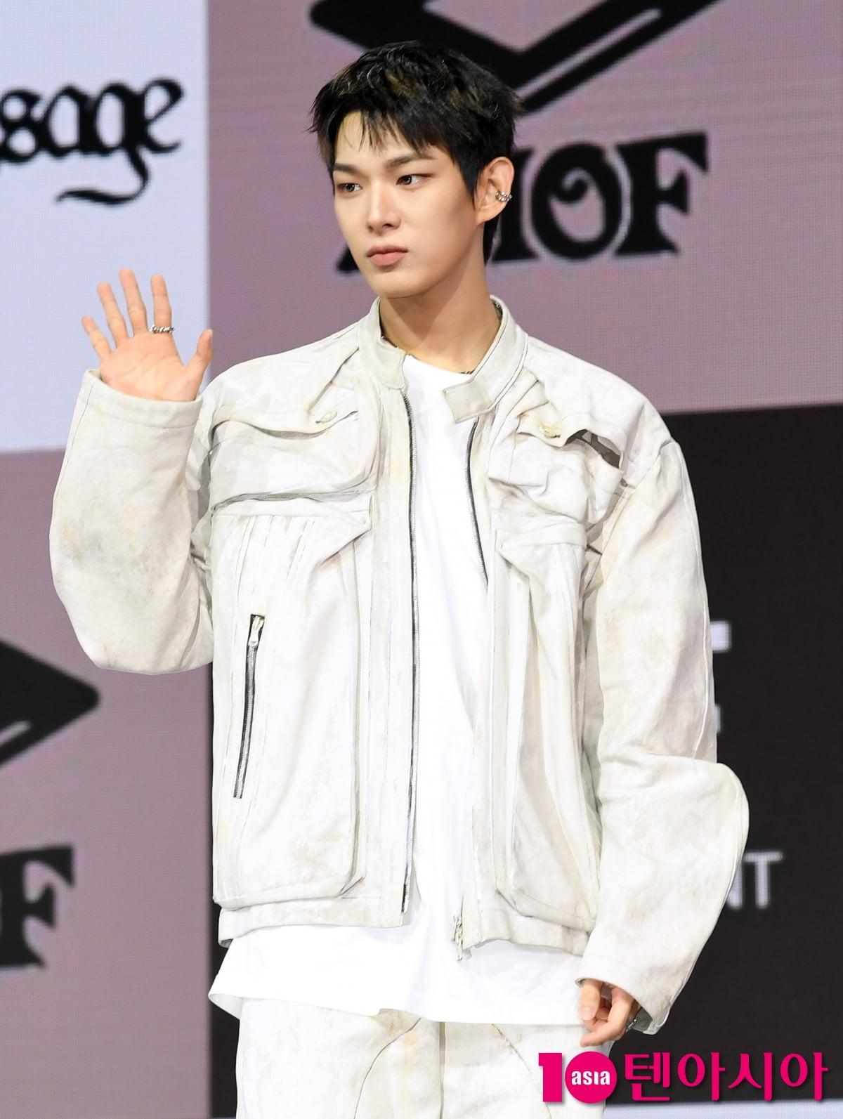 아홉 스티븐, 반전 리더[TEN포토+]