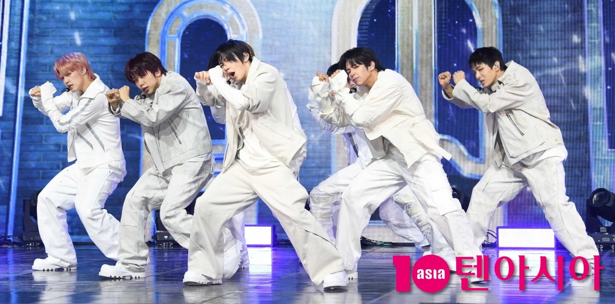 아홉, 즈언 건강으로 8인으로 컴백[TEN포토+]