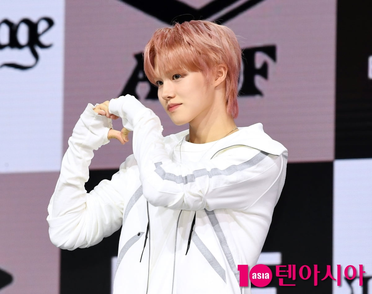 "우주에 서 있는 기분, 별이 반짝반짝"…아홉, 평생 기억할 마닐라 팬콘