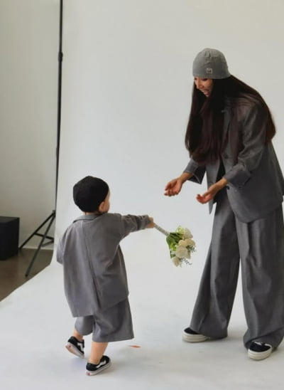 AI까지 동원돼 아들 얼굴 복원됐던 문가비, 결국 영상 봐버렸다…"자제해 주세요" 호소