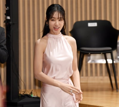 안은진, 핑크빛 미소[TEN포토+]