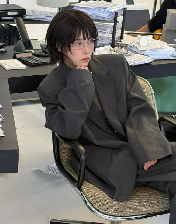 사진=아이유 SNS