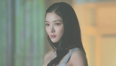 김유정, 19금 연기 통했다…미모부터가 사기, 전교 1등→소시오패스 톱스타 새 얼굴 ('친애하는X')[종합]