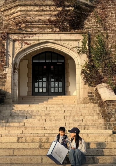 '2조 자산 운용 대표♥' 손연재, 아들 초엘리트로 키우나…손 잡고 모교 방문