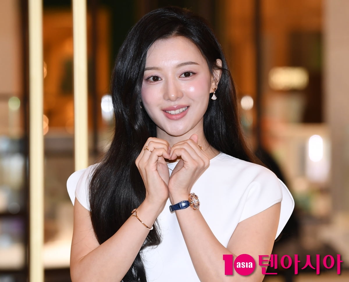 김지원, 천상계 미모에 심쿵...플러팅 눈빛[TEN포토+]