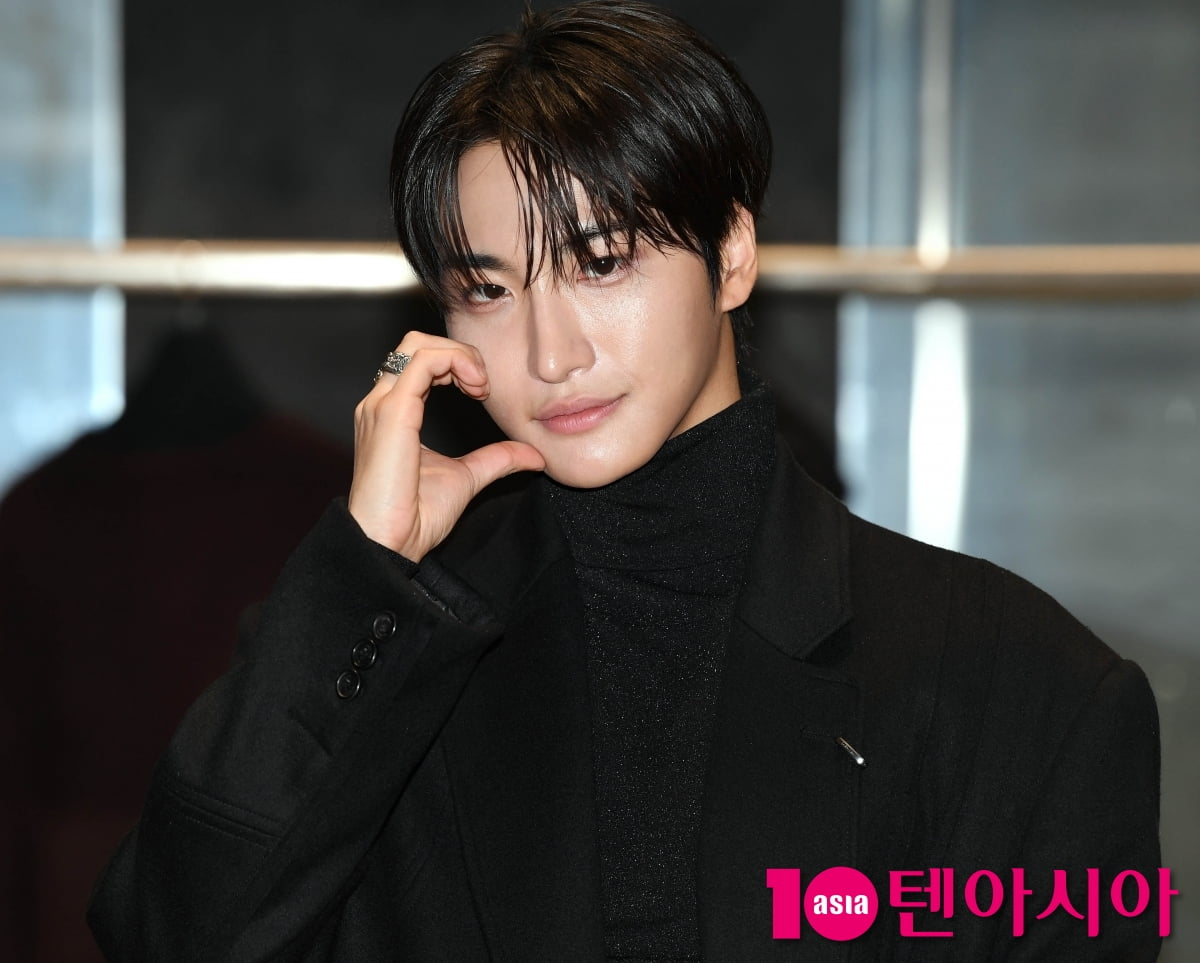 에이티즈 성화, 비주얼 폭발...매력있는 남자[TEN포토+]