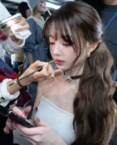 '광고 21개' 찍은 장원영, 바쁜 일상 비하인드 공개…눈코 뜰 새 없이 바쁘네