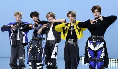 엠빅, 첫 번째 EP ‘루코이에(LUKOIE)’ 로 데뷔[TEN포토]