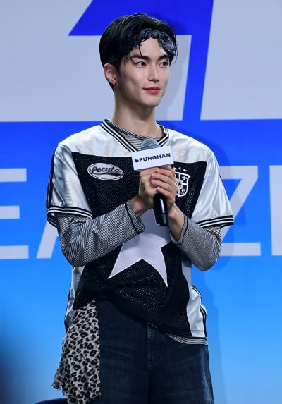 윤상 아들과 결별했다고 알려진 SM 유명 아이돌, 논란 속 재데뷔 4개월 만에 팝업 론칭