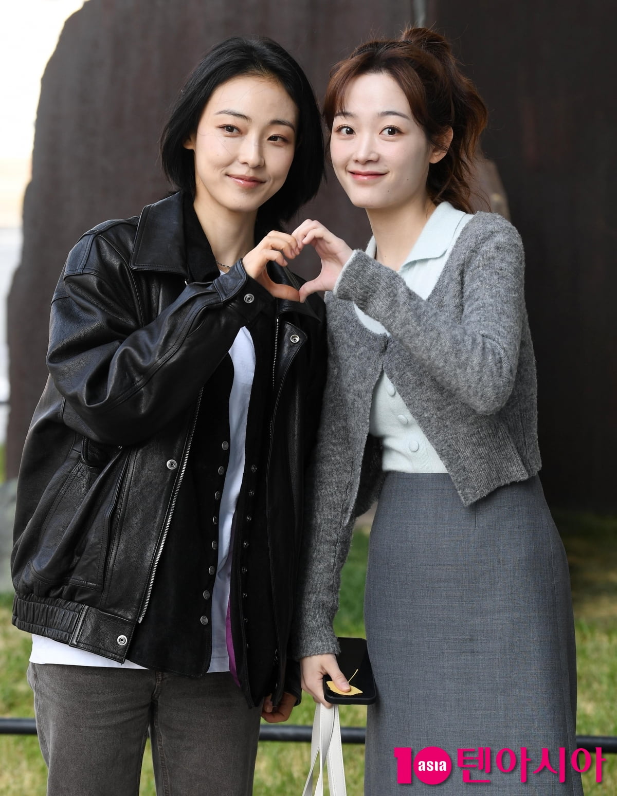 전소니-이유미, 가을 햇살도 질투하는 미모[TEN포토+]