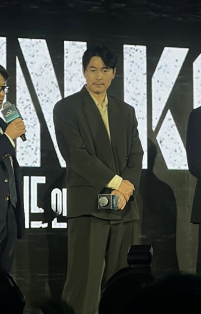 유부남 된 정우성, 홍콩 왔다…수척해진 얼굴로 "나와 맞지 않다 생각했는데"[TEN이슈]