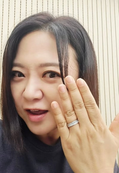 김숙, 윤정수·구본승도 아닌 이정재였나…네 번째 손가락에 반지 '쏙'