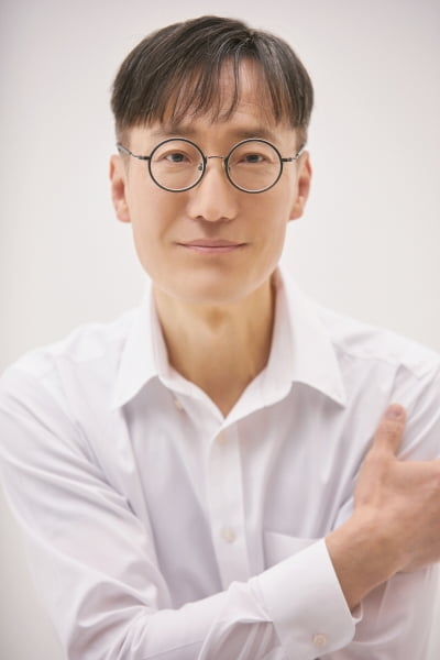 베테랑→슬감빵까지 출연했다더니…정재성, 지성 父 됐다 '판사 이한영' 캐스팅 [공식]