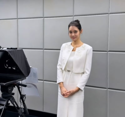 '이혼 3년차' 안현모, 정부 부름 받더니…화이트룩 입고 어디 가나