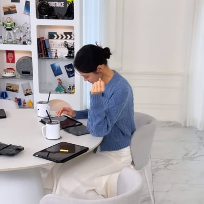 '이혼 3년차' 42세 안현모, 책상 위 열공…지성미 폭발하며 '제2의 인생'