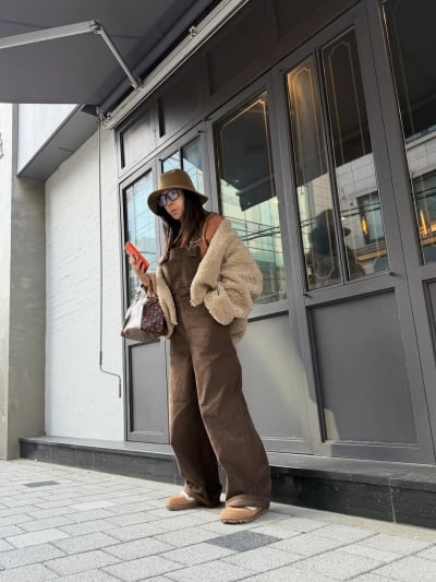 '62세' 황신혜, 나이 안 믿기는 스타일에 감탄만…'나이는 저희가 먹나요'