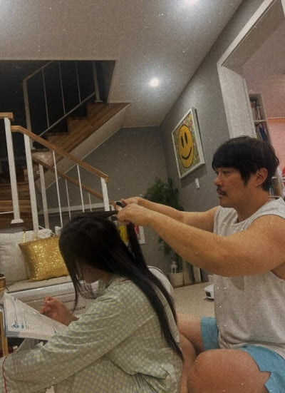 KCM, 결혼 3년 됐는데 딸이 사춘기…초호화 2층집 살고 있었네