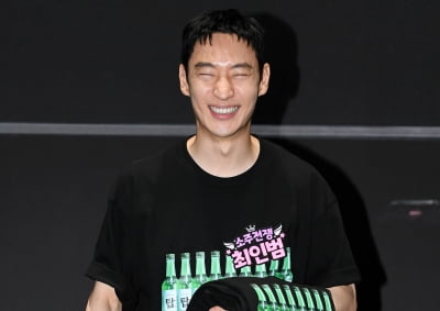 이제훈 보자마자 뒷걸음질…20년 차에도 식지 않는 뜨거운 ♥팬사랑 "네 능력이 필요해" ('수고했어')