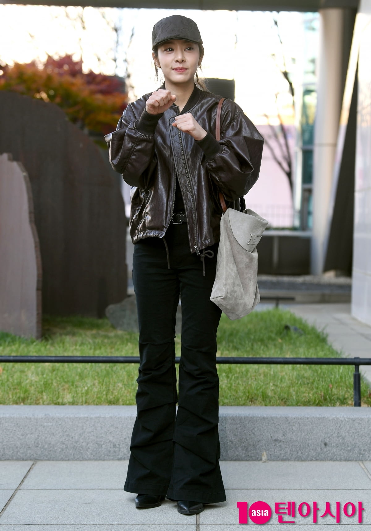 설인아, 햇살도 질투하는 미모...청순 그 자체[TEN포토+]