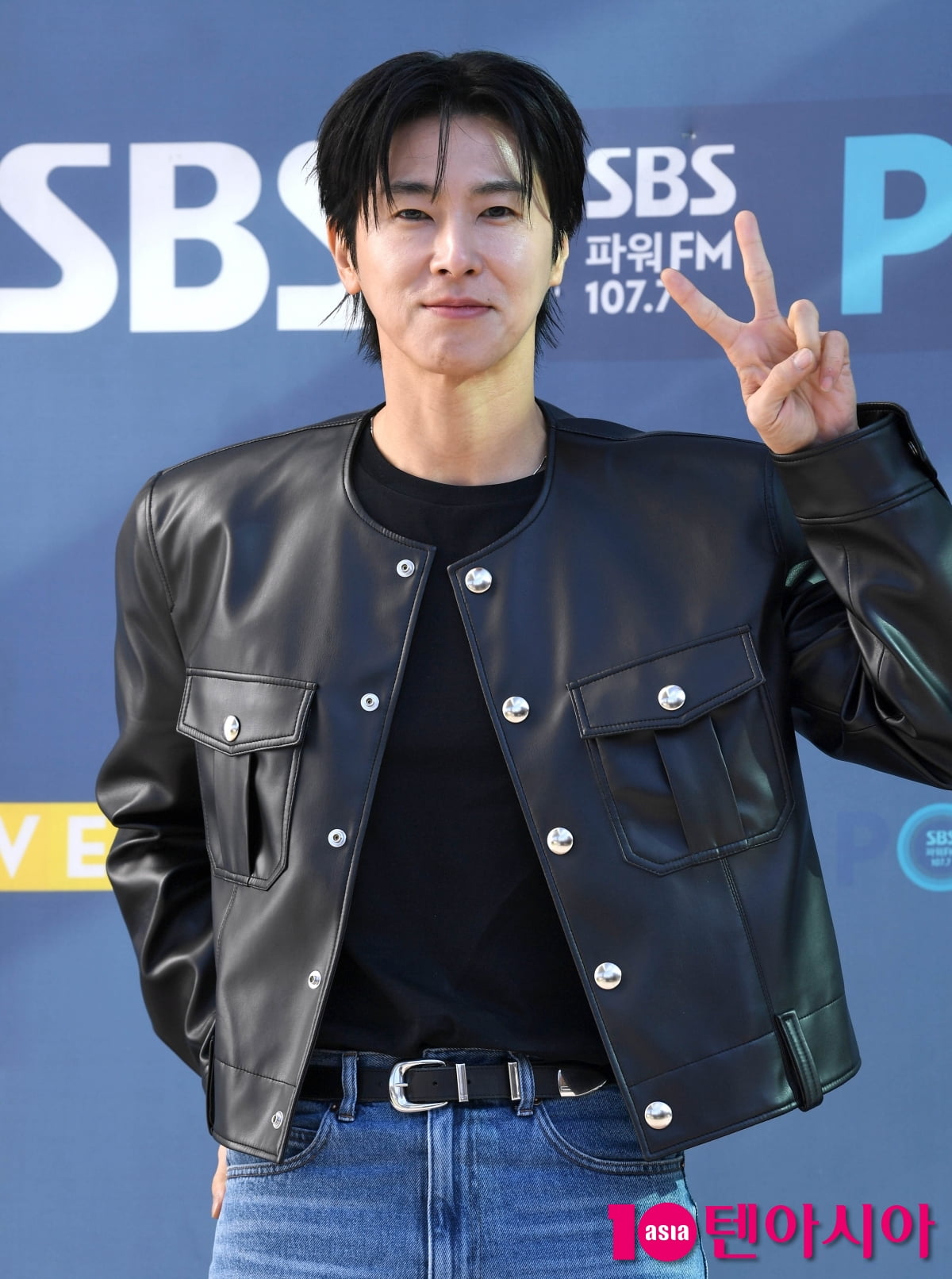 유노윤호, '두시탈출 컬투쇼' 스페셜 DJ[TEN포토+]