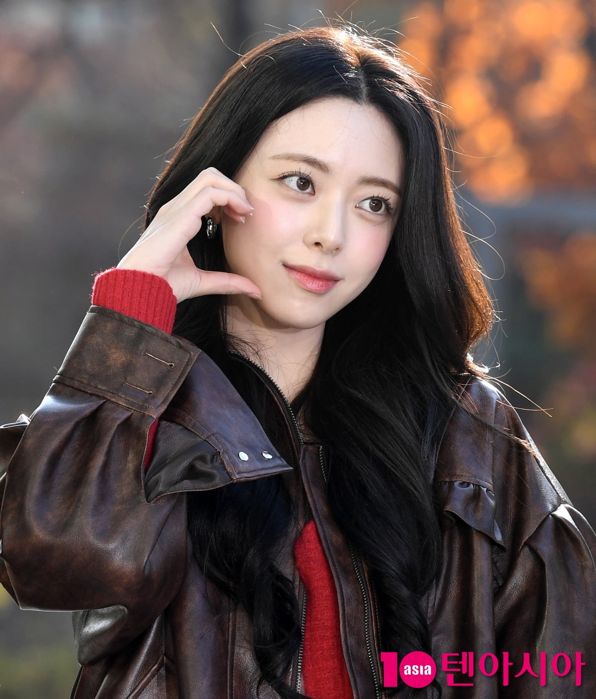 있지 유나, 오늘도 예쁨...가을 햇살 맞으며[TEN포토+]