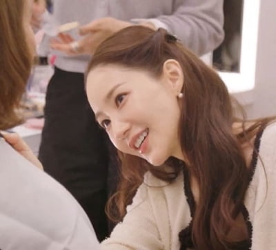 박민영, 메이크업 아티스트 됐다…신부 화장까지 완벽 소화 ('퍼펙트 글로우')