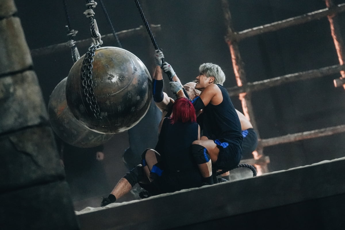 '피지컬: 아시아' 국가 대항전 도파민 폭발했다…시청 시간 250만