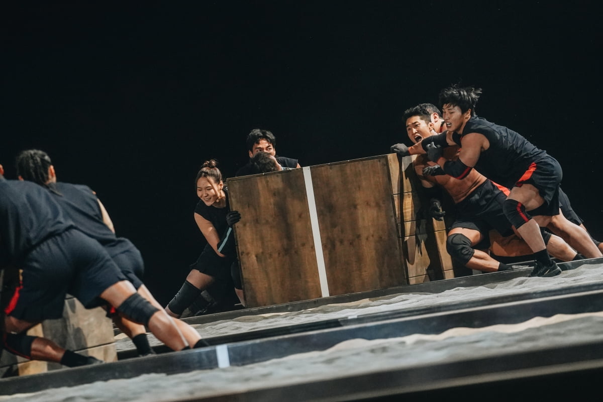 '피지컬: 아시아' 국가 대항전 도파민 폭발했다…시청 시간 250만