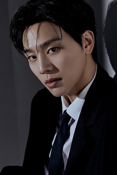 김우석, 결국 김지원의 남자 됐다…의사 가문 외동아들로 호화롭게 살다가 금수저 일상 급변 ('닥터X')