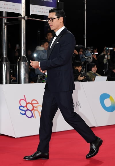 현빈, 눈 호강하는 눈웃음[TEN포토+]