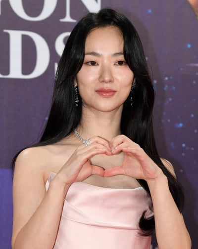 전여빈, 핑크빛 하트[TEN포토+]