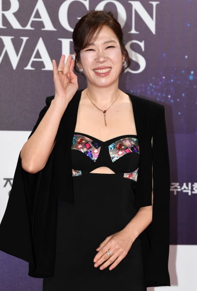 염혜란, 청룡에 나타난 원더우먼[TEN포토+]