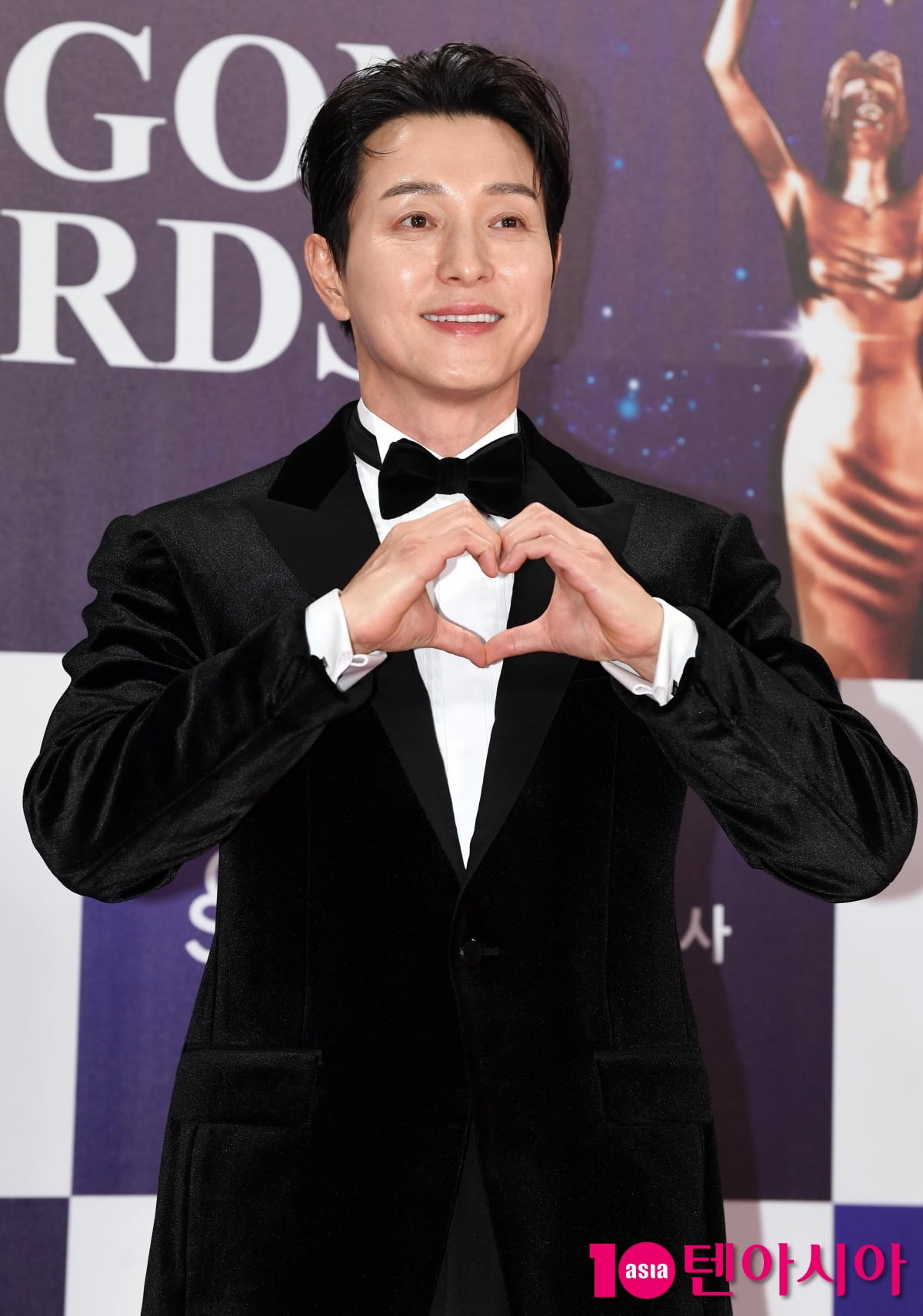 정성일, 젠틀한 인사[TEN포토+]