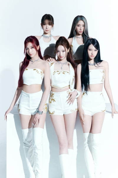 '이수만 걸그룹' A2O MAY, 美 빌보드 차트 진입…상승세 입증