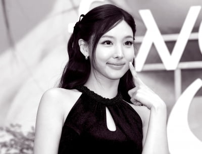 트와이스 나연, 청초함 가득한 핑크빛 매력[TEN포토+]