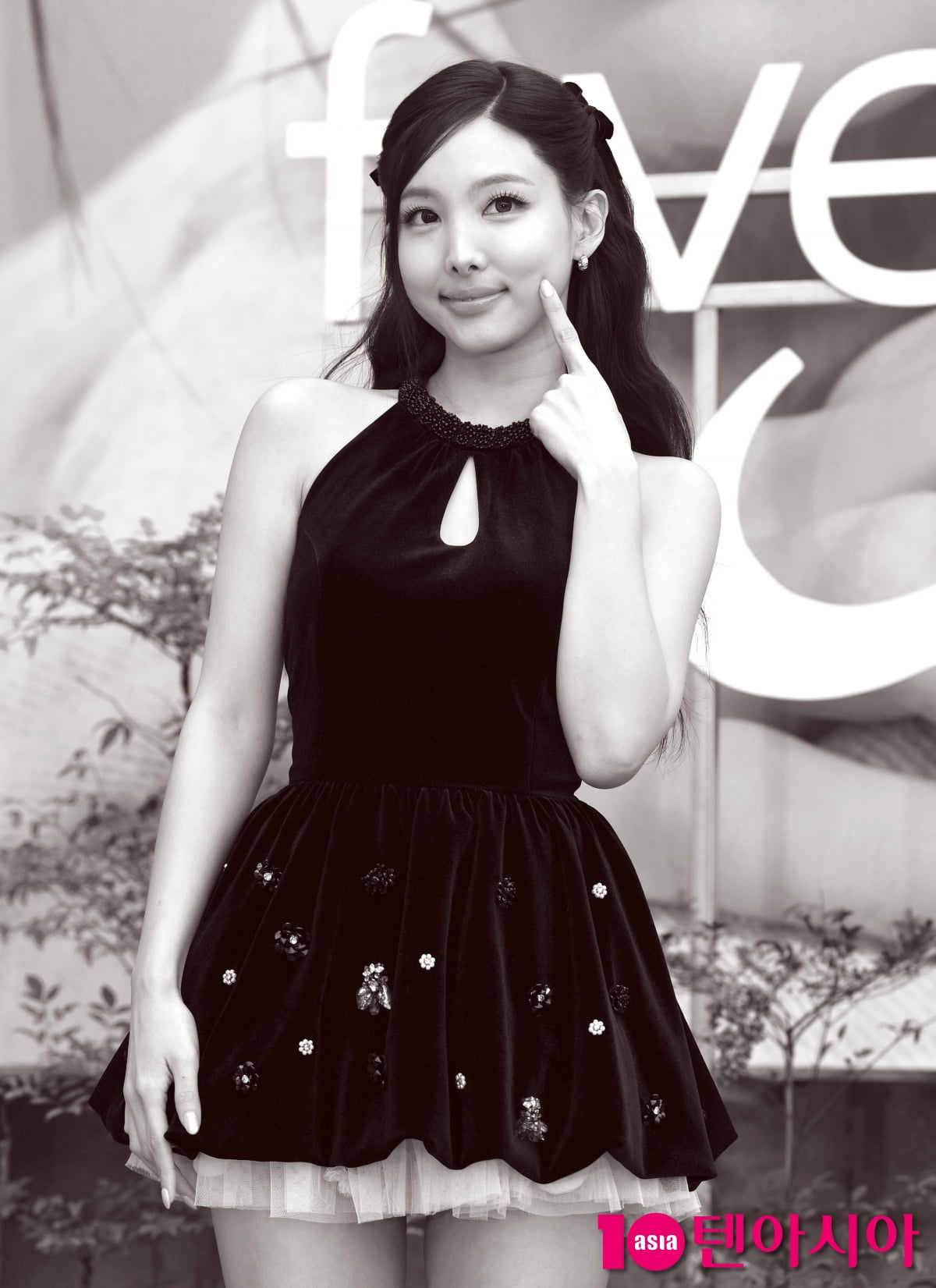 트와이스 나연, 청초함 가득한 핑크빛 매력[TEN포토+]