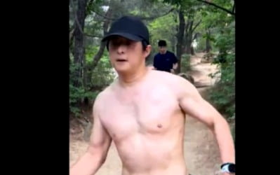 기안84, 극한 마라톤 시작 후 완전 달라진 비주얼…"기어가더라도 7시간 완주"('극한84')